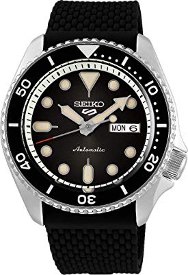 Combinaisons de sport Seiko 5 srpd73k2 - Noir fumé avec bracelet en caoutchouc silicone
